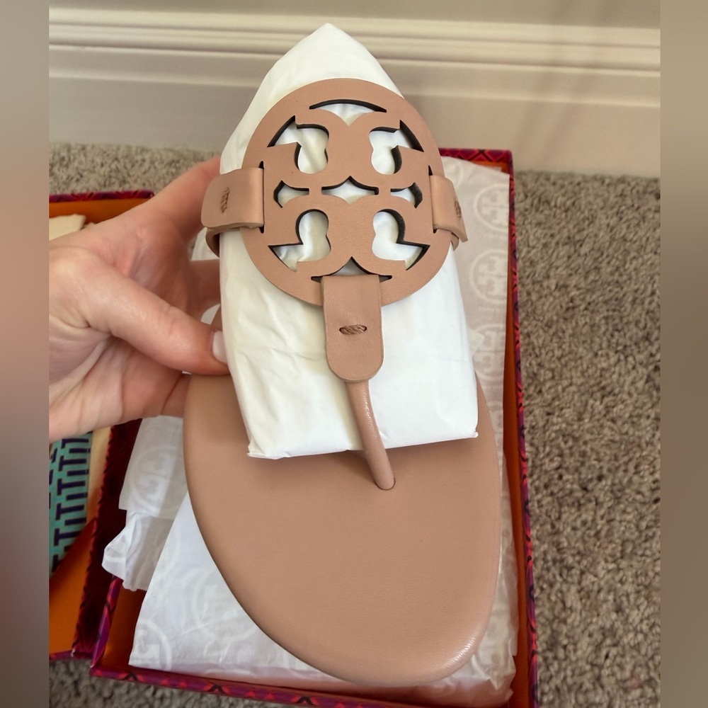 Tory Burch Miller Soft Leather Sandals Light Sand Size 7 Cream Pink - Picture 3 of 9